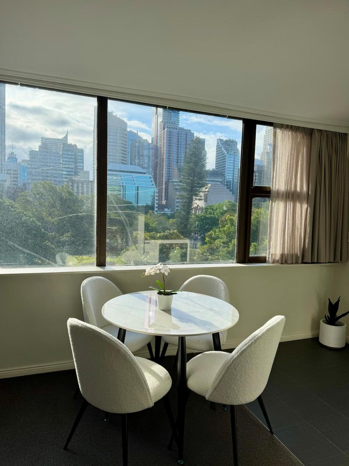 Stylish With Amazing Views And Pool * Sydney